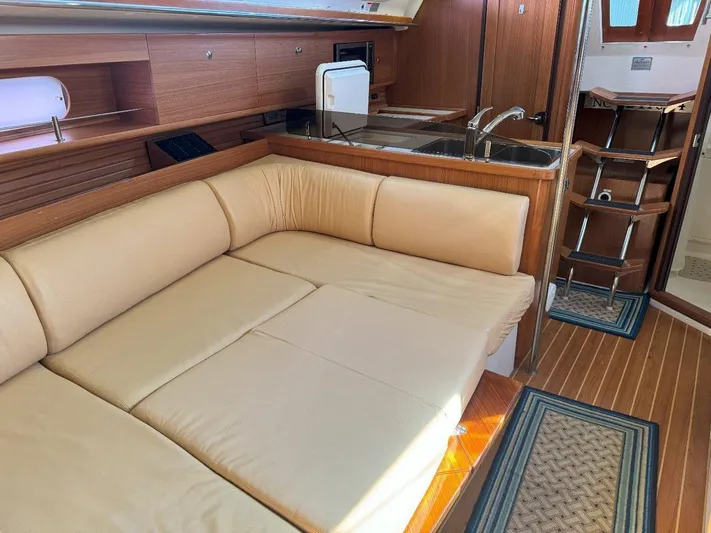 Carolina Wind Yacht Photos Pics 