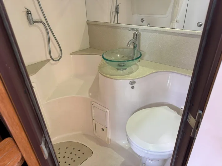 Carolina Wind Yacht Photos Pics 