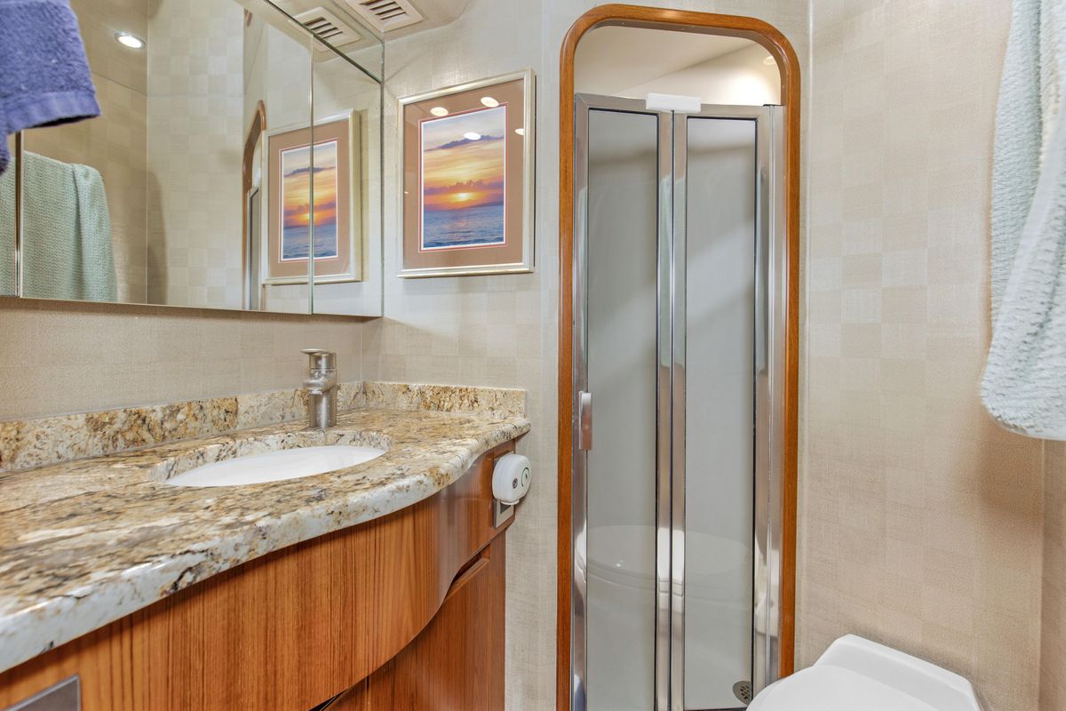2015 Viking 70 