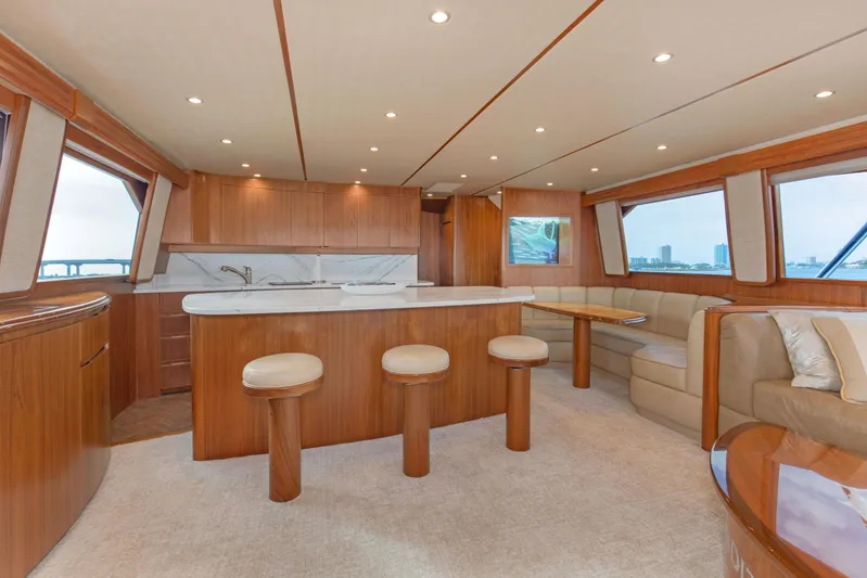 Bandito Yacht Photos Pics 