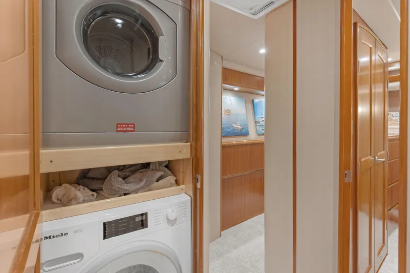 Bandito Yacht Photos Pics 