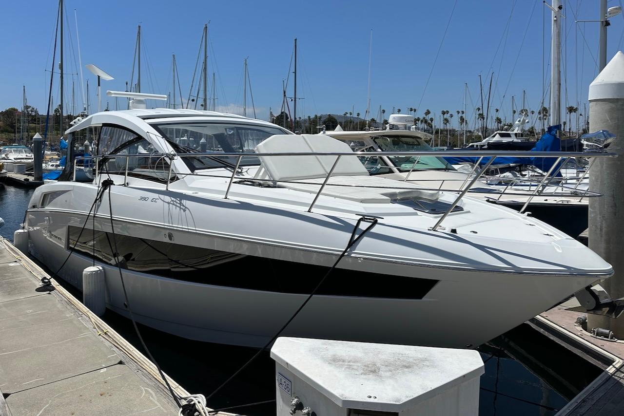 Cruisers Yachts for sale YachtWorld