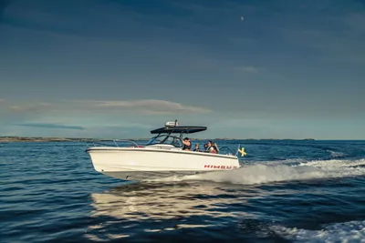 Nimbus Tender 8