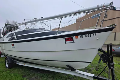 MacGregor 26M