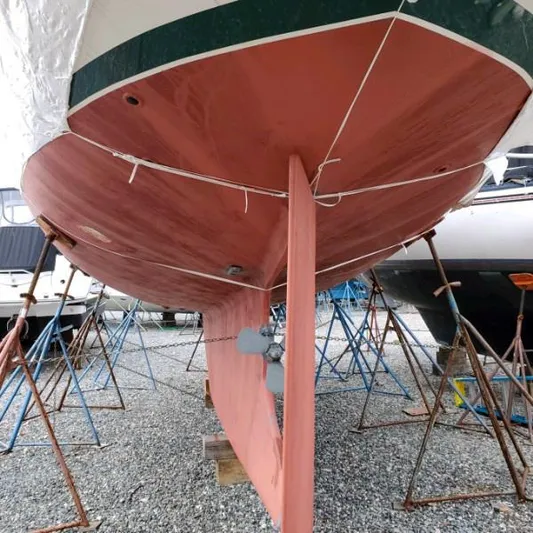 Elation Yacht Photos Pics Cabo Rico 42 Cutter 2005 in dry dock, underside view of hull.