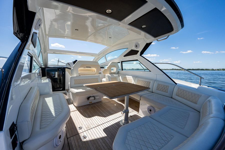 2016 Beneteau Gran Turismo 40