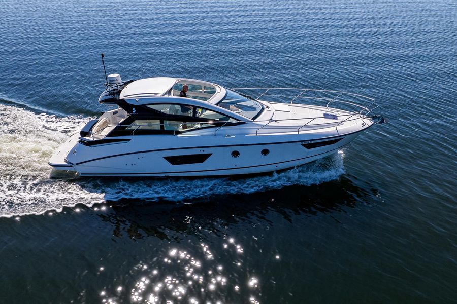 2016 Beneteau Gran Turismo 40