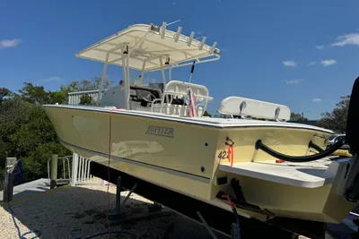 Jupiter 31 CC FWD Seating