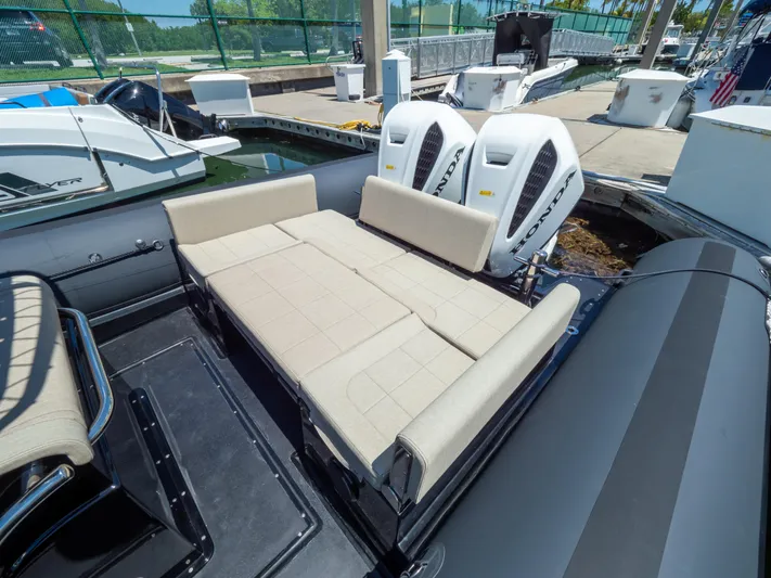  Yacht Photos Pics 2023 Sea Water PHANTOM 280 boat with dual Honda outboard engines and beige seating.