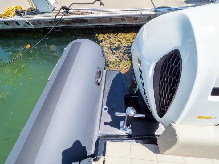  Yacht Photos Pics 2023 Sea Water PHANTOM 280 boat engine and dock view.