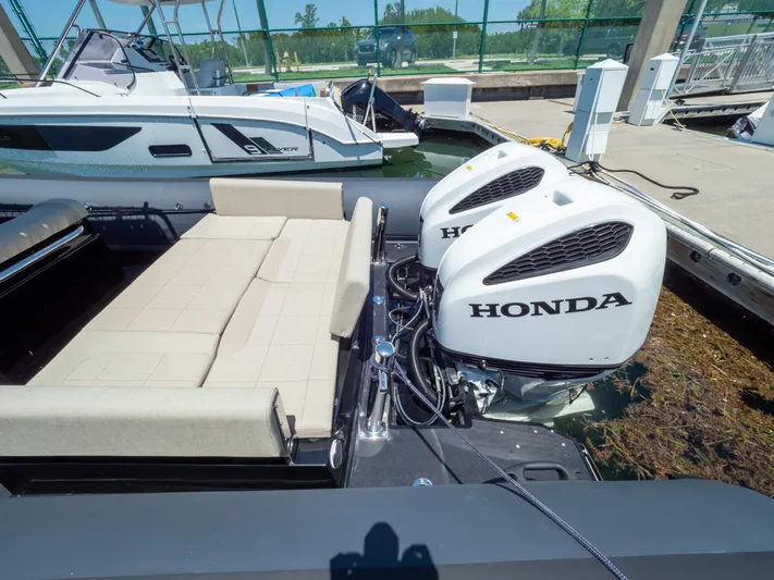 Yacht Photos Pics 2023 Sea Water PHANTOM 280 boat with dual Honda outboard engines at a marina.