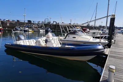 2001 Cobra Ribs Nautique
