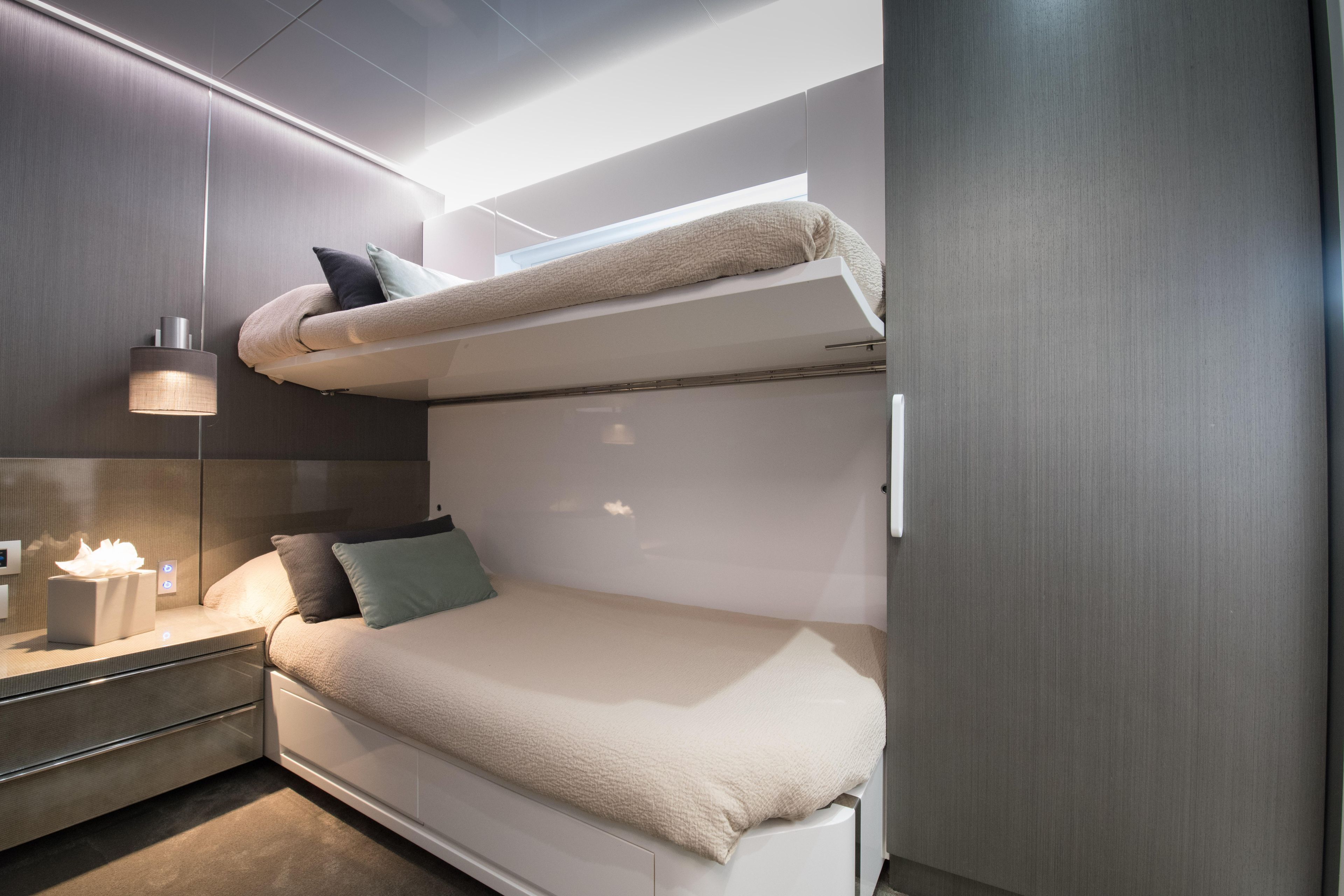 2015 Arcadia Yachts 85 