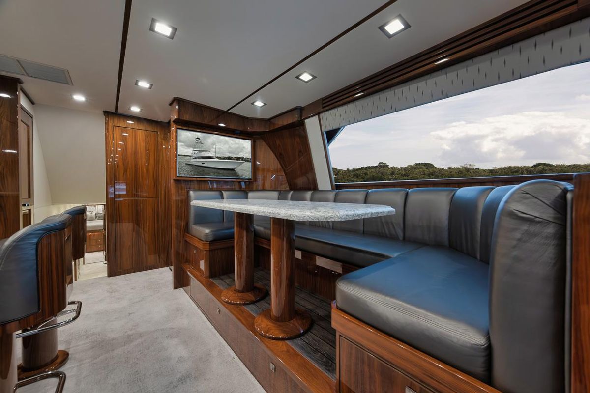 2019 Viking 80 