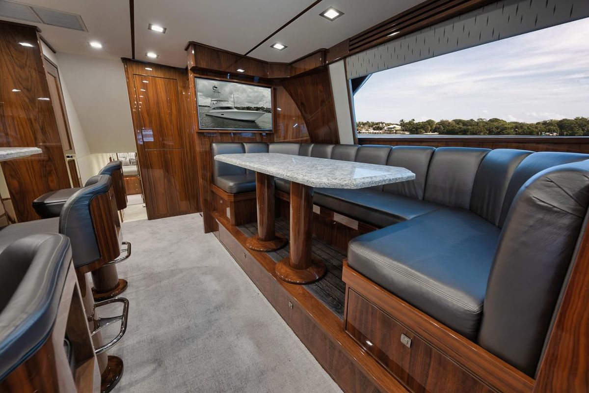 2019 Viking 80 