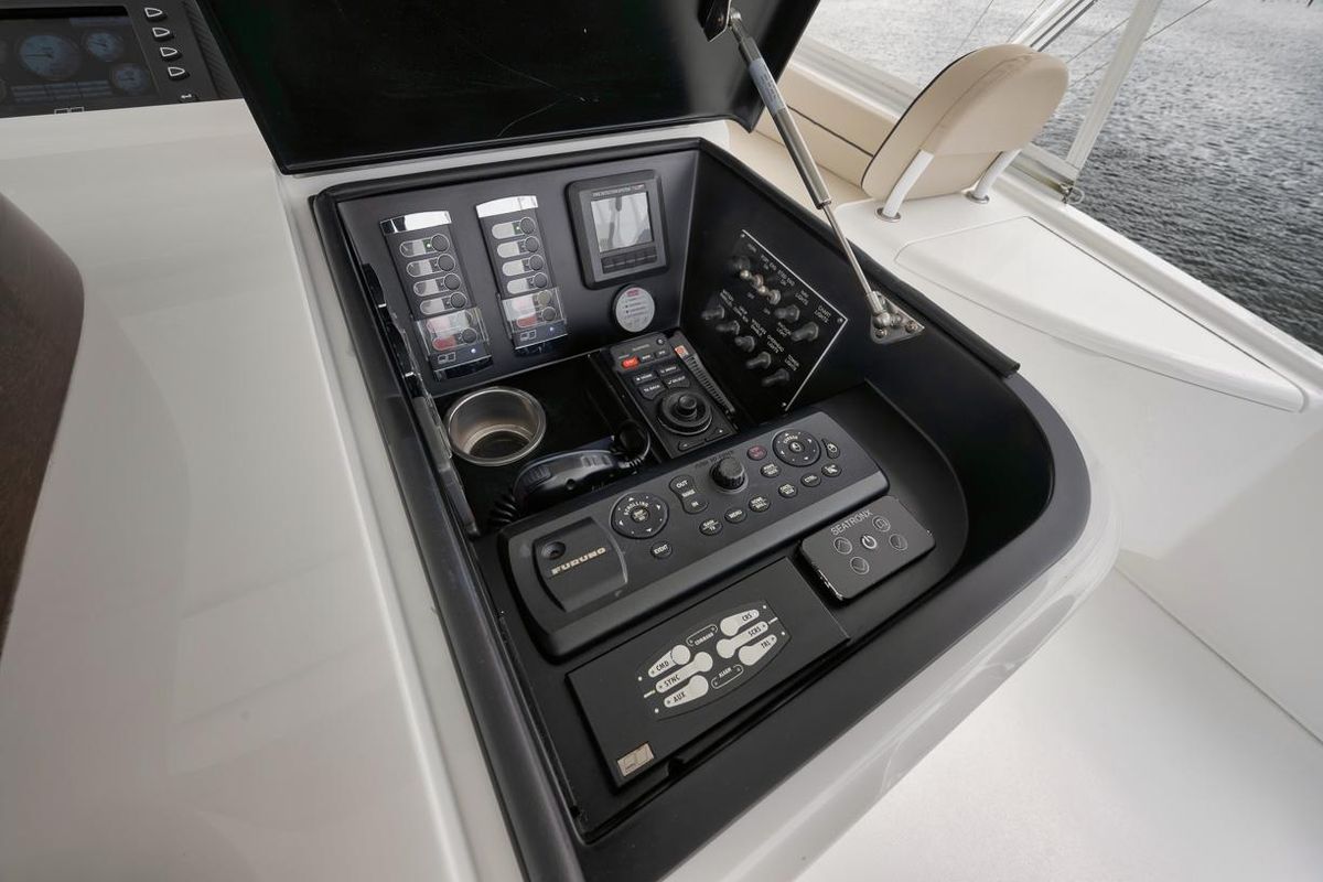 2019 Viking 80 