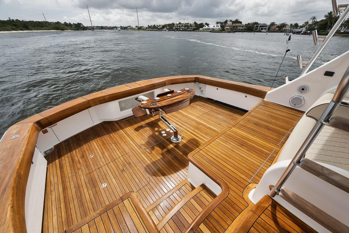 2019 Viking 80 
