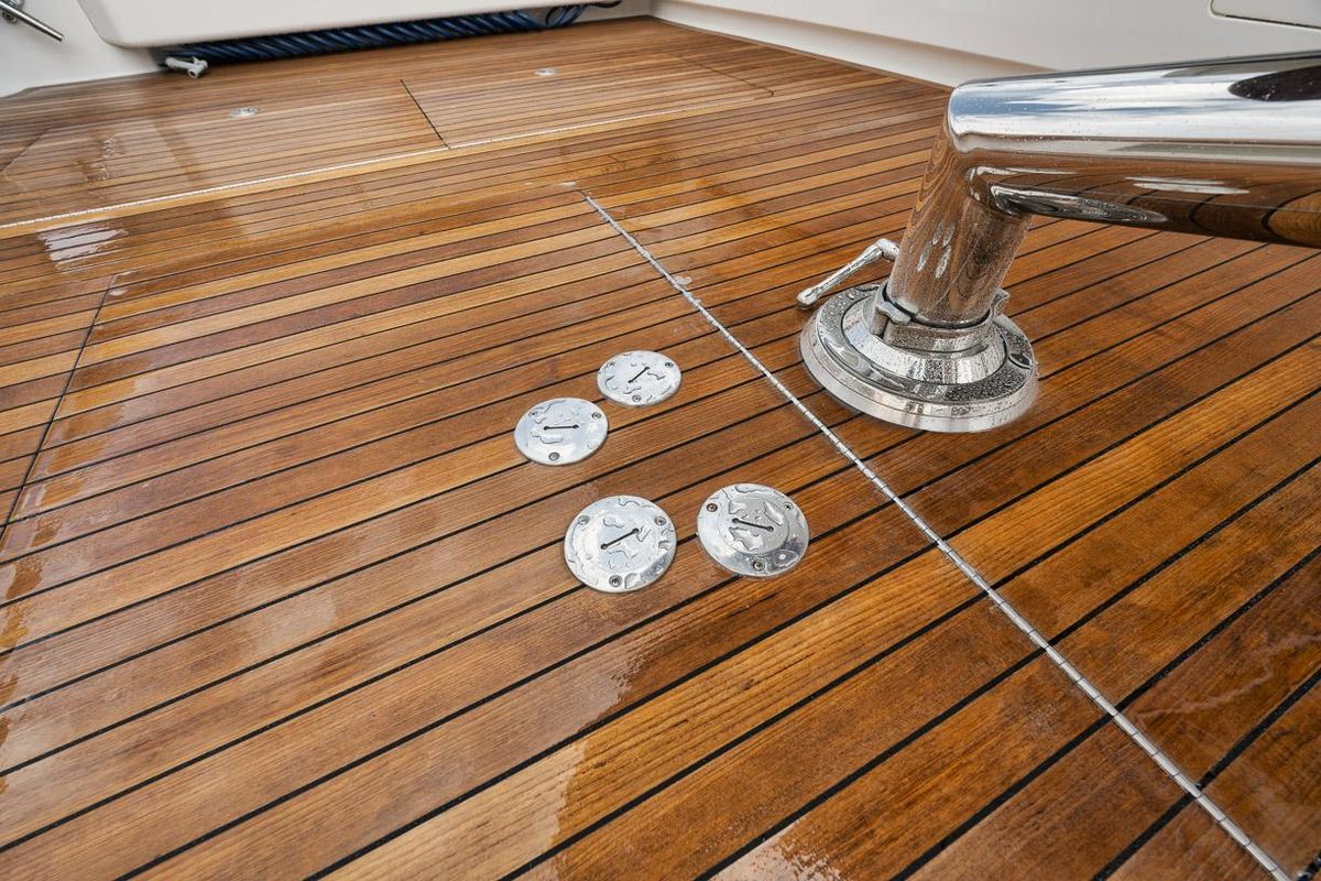 2019 Viking 80 