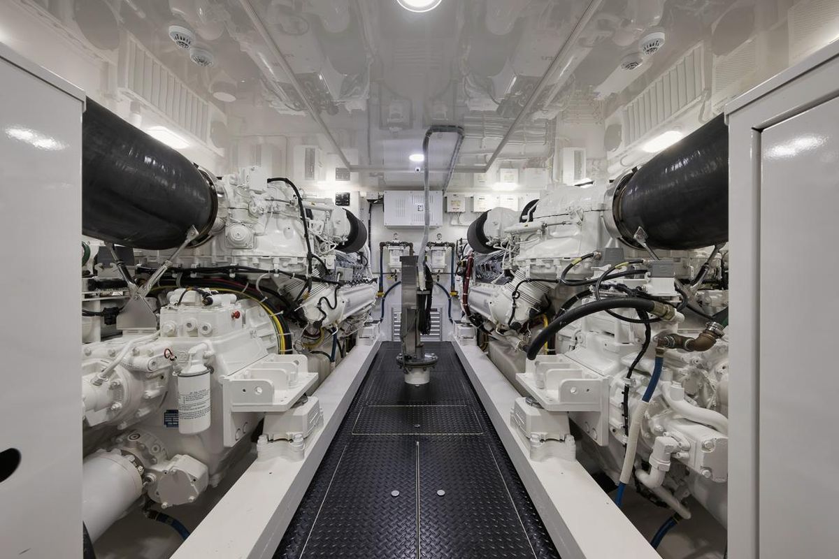 2019 Viking 80 