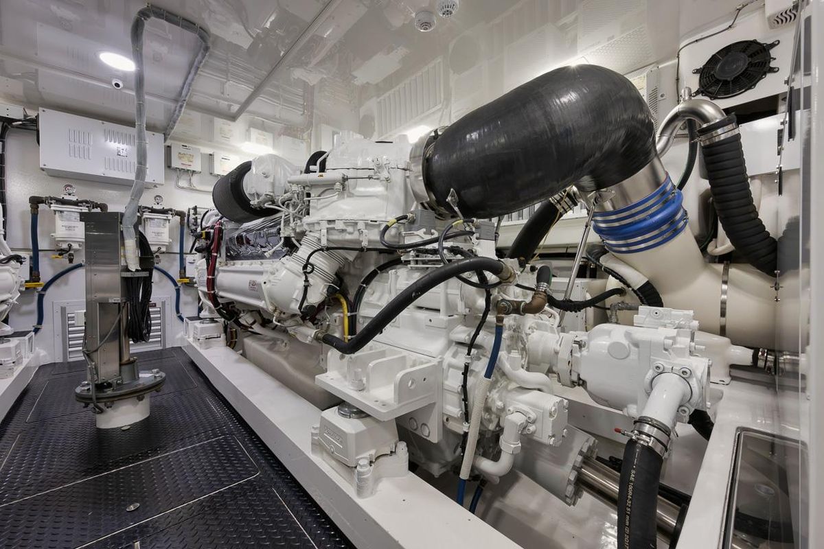 2019 Viking 80 