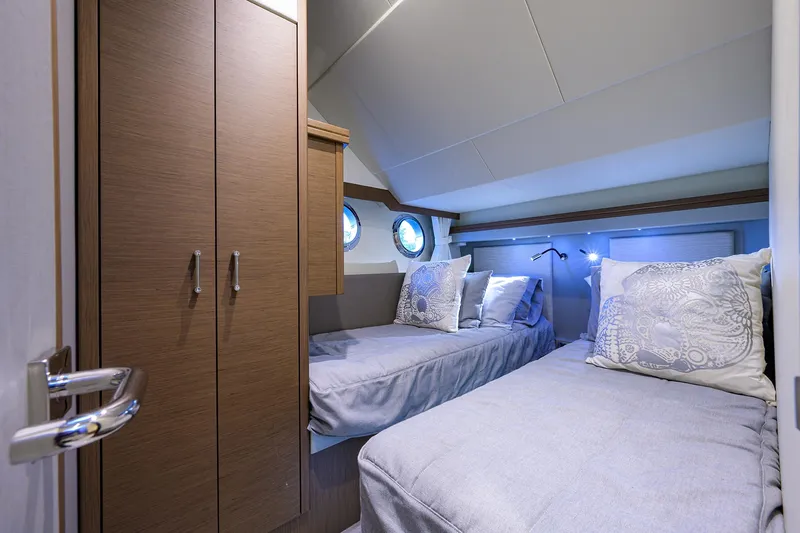 No Name 66 Marquis Yacht Photos Pics 