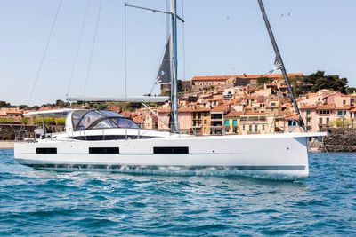 Yacht