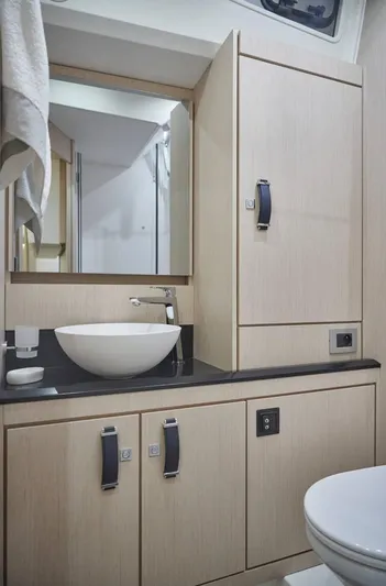 Chase'n Grace Yacht Photos Pics Jeanneau Yachts 60 - Manufacturer's Image