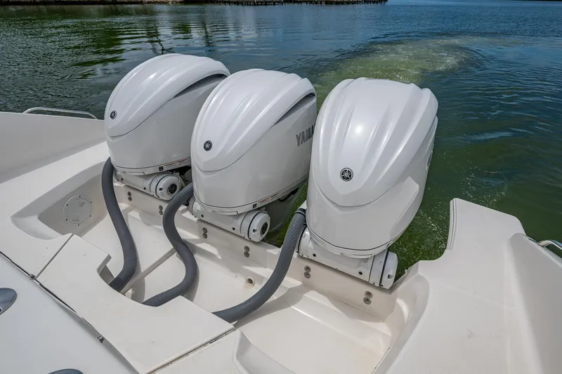  Yacht Photos Pics Triple Yamaha outboard engines on 2023 Pursuit DC 365 Dual Console boat.