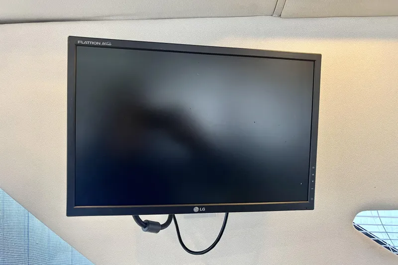  Yacht Photos Pics LG Flatron monitor mounted inside a 1996 Bayliner 3988 Motoryacht.