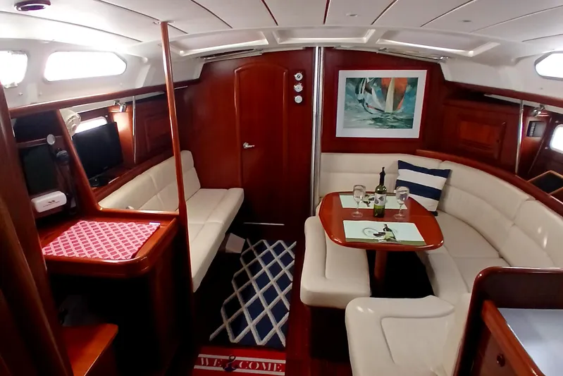 Daydreams II Yacht Photos Pics 