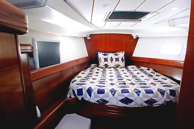 Daydreams II Yacht Photos Pics 