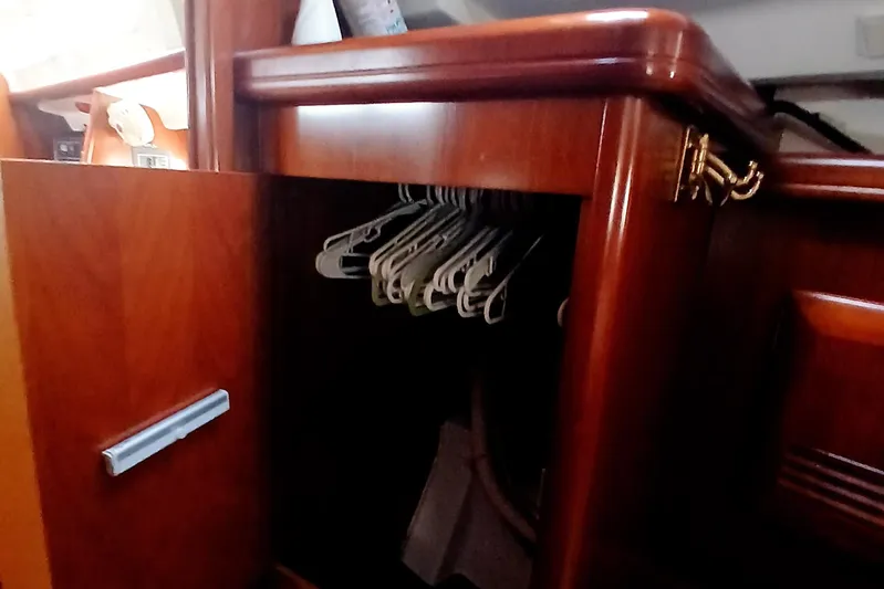 Daydreams II Yacht Photos Pics 