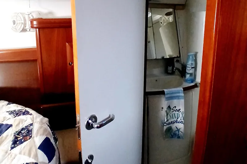 Daydreams II Yacht Photos Pics 