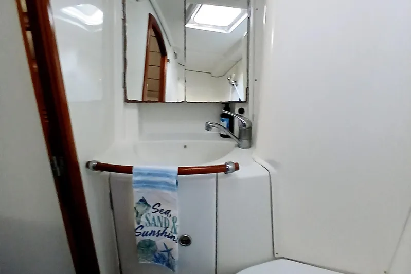 Daydreams II Yacht Photos Pics 