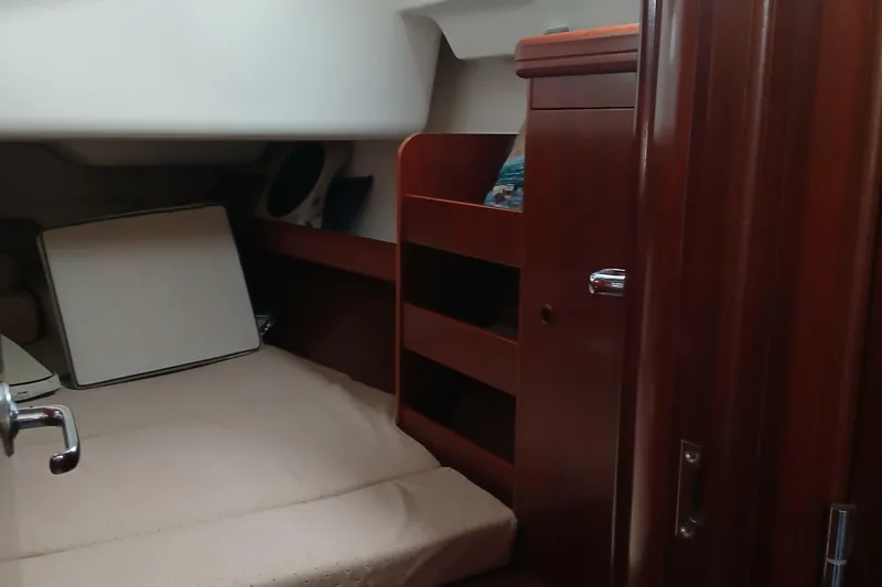 Daydreams II Yacht Photos Pics 