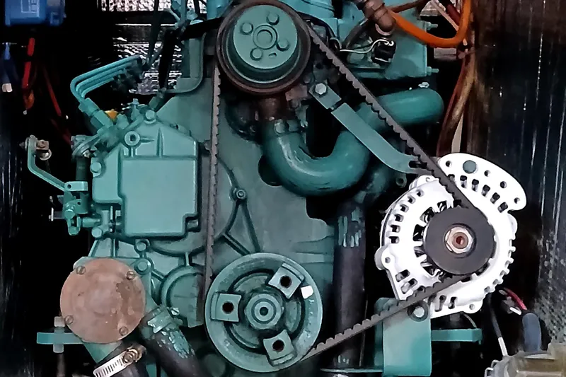 Daydreams II Yacht Photos Pics 