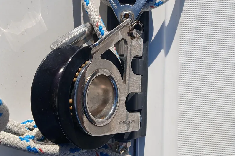 Daydreams II Yacht Photos Pics 