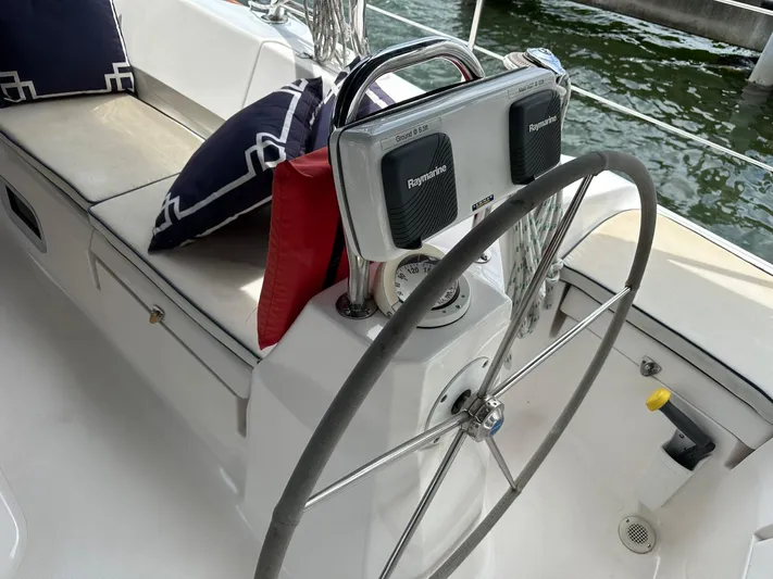 Pitch N Roll III Yacht Photos Pics 