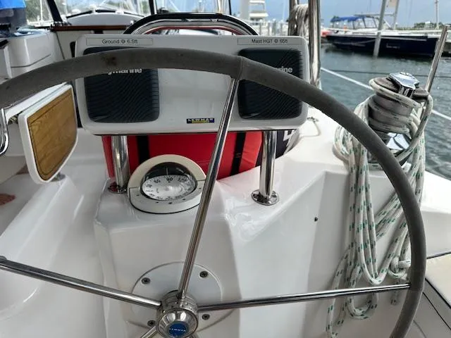 Pitch N Roll III Yacht Photos Pics 