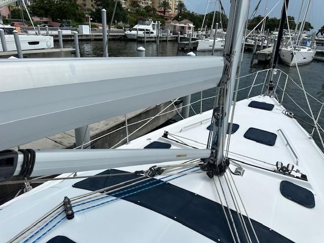 2013 Hunter 50ac