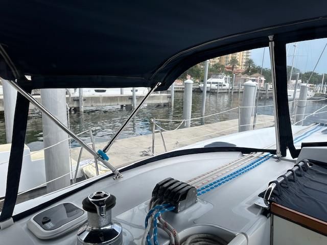 2013 Hunter 50ac