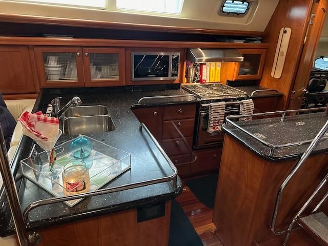 2013 Hunter 50ac