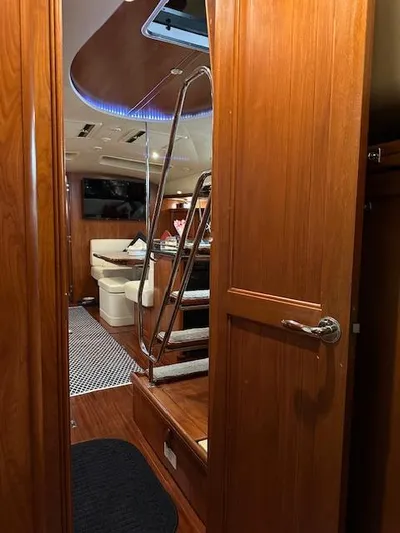 Pitch N Roll III Yacht Photos Pics 