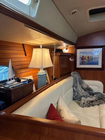 Pitch N Roll III Yacht Photos Pics 