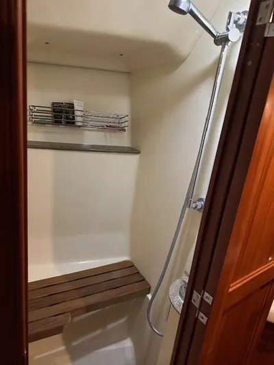 Pitch N Roll III Yacht Photos Pics 