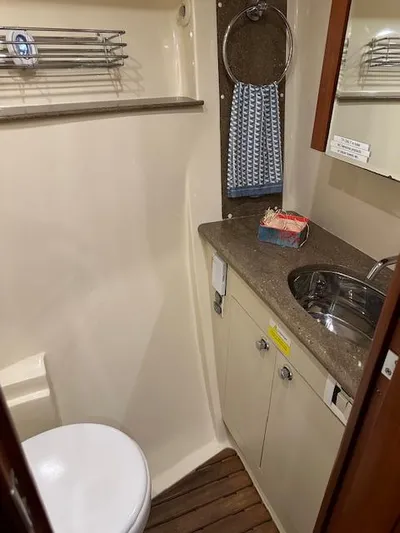 Pitch N Roll III Yacht Photos Pics 