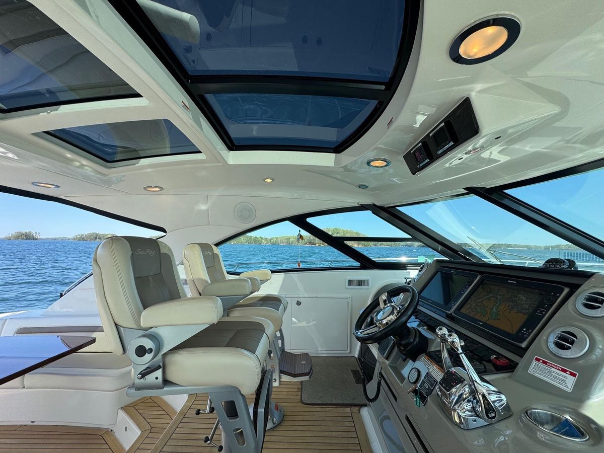 2015 Sea Ray 54 