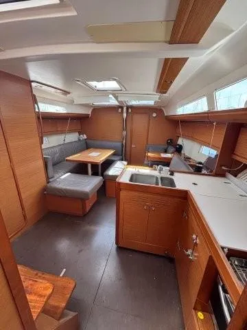 Bequia Yacht Photos Pics Dufour 412