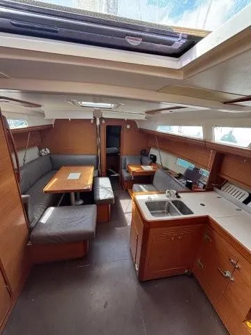 Bequia Yacht Photos Pics Dufour 412