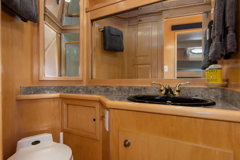 Sea Qual Yacht Photos Pics 